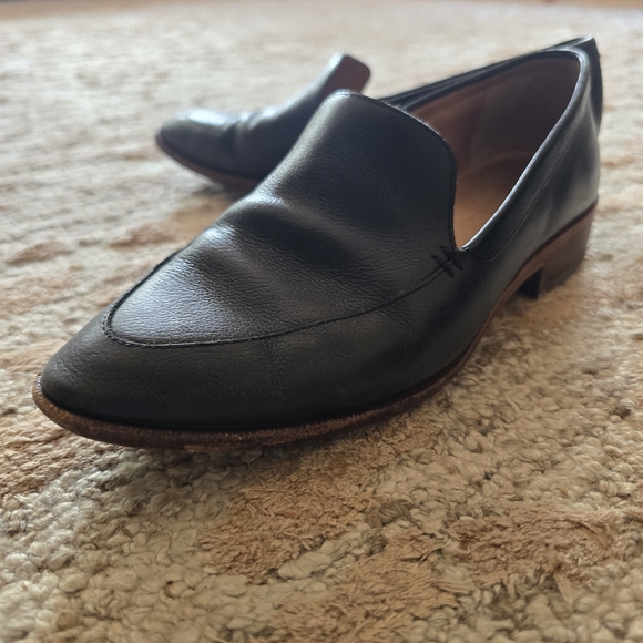 Classic Black Leather Madewell Loafers - Picture 1 of 5